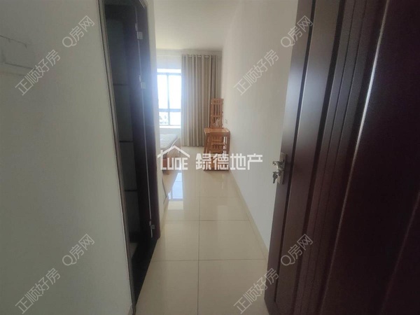 sDC7FCAAB6A9243EABA1E911816D3E9B5.jpg