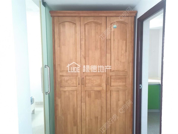 sE674DFC3FAE44997BE33D05936E606FB.jpg