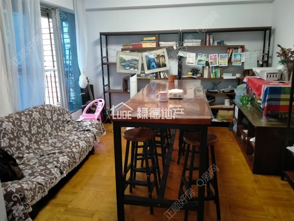 sF90BC44A730E44C8937E276380BE336E.jpg