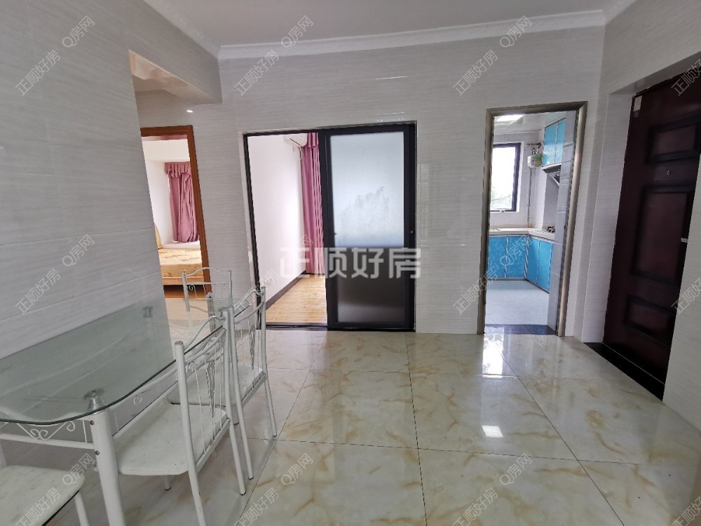 珠海中珠上郡四期阳台照片_红旗中心位置  中珠上郡   家电家具齐全 