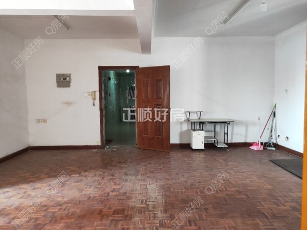 客厅