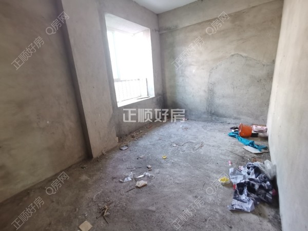 次卧