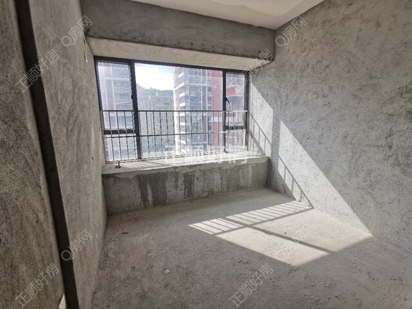 次卧