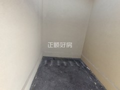 次卧