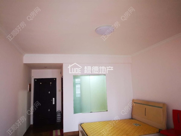 s34D6EED760A0441E98F5215CC00FF996.jpg