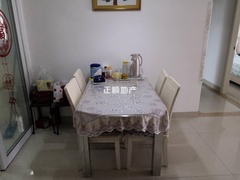 s43E35DCDB2D14F39930A6762331B3AE8.jpg