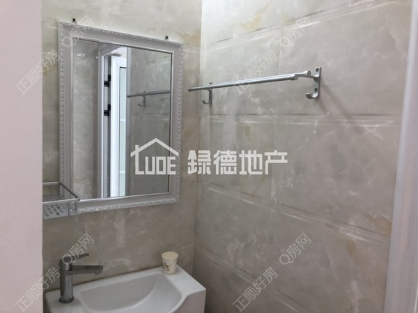 s44AE519494124408ADC285FBE7873315.jpg