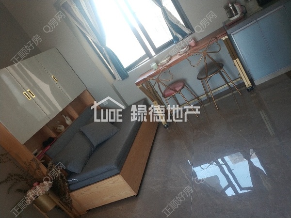 sF227320F3D3C4F73A1B3821A961AA2B9.jpg