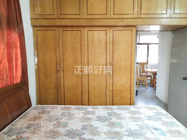 主卧