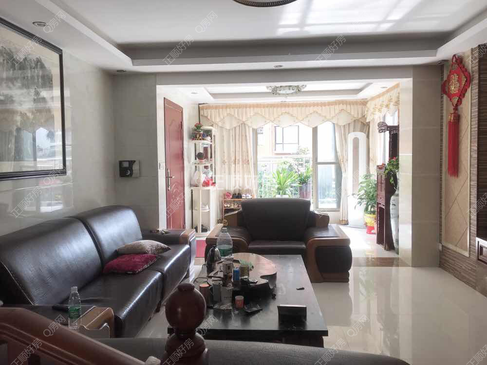 斗门湖心路 湖星水岸华庭 豪装南北通大四房 送120平平台