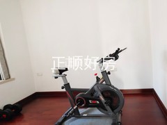 次卧