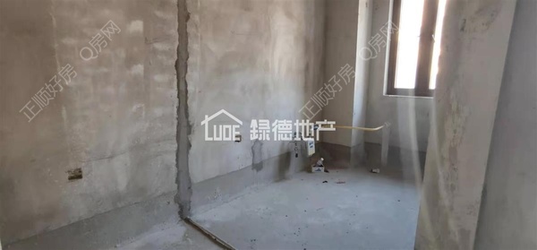 s35C2F9A7C09D4E14ABFF4987DB348298.jpg