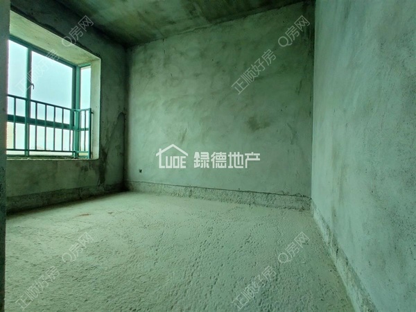sAB2ACD55B3954B648BC5B1BFA470B67B.jpg
