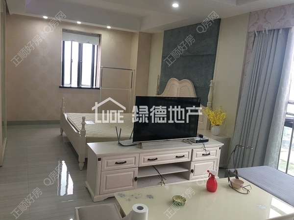 sAEA46921FDE64F37A4AB0FD930724278.jpg