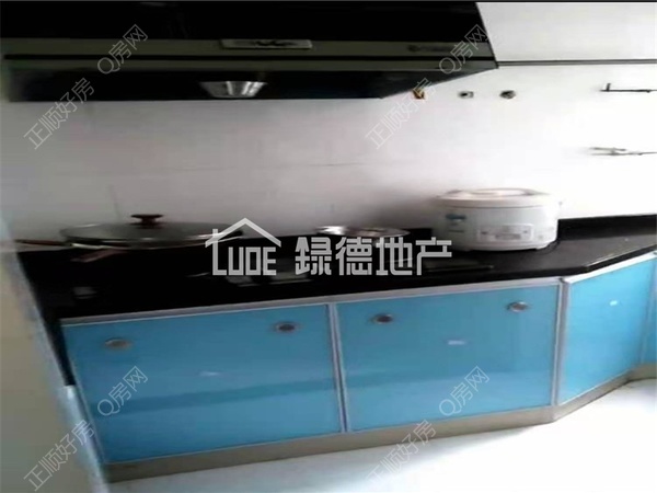 sCFD71609BC8A430F9359409DD5E2D970.jpg