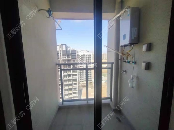 sD78683BEBA784EBD8A50BFC49B77E1B7.jpg