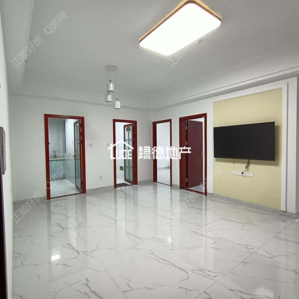 sF2560665B7E644ABB7550227F0373240.jpg
