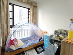 次卧