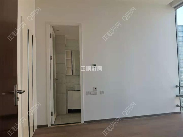 s09DE883425614DC4AFDD325026F35D24.jpg