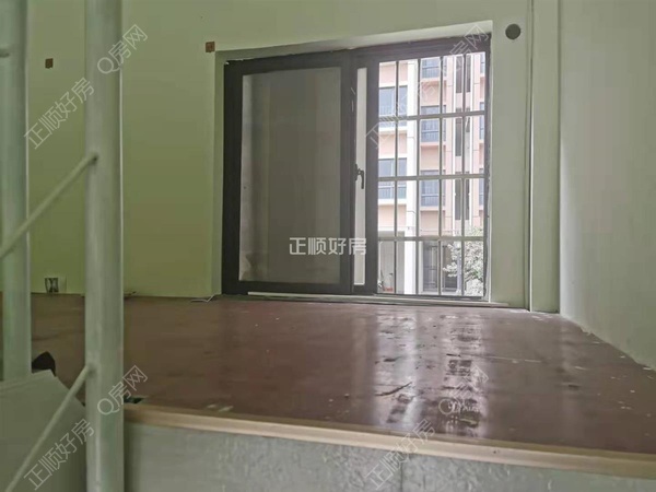 s16110E602CDA424E95FC46E551D69153.jpg