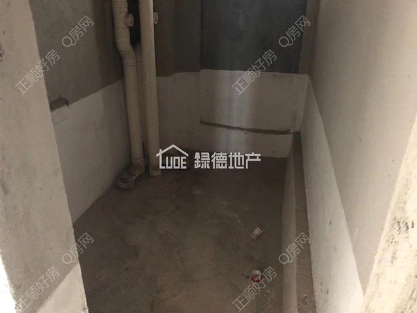s1A2DE4DD7E7E45B5AB0ECD917B57DFE9.jpg