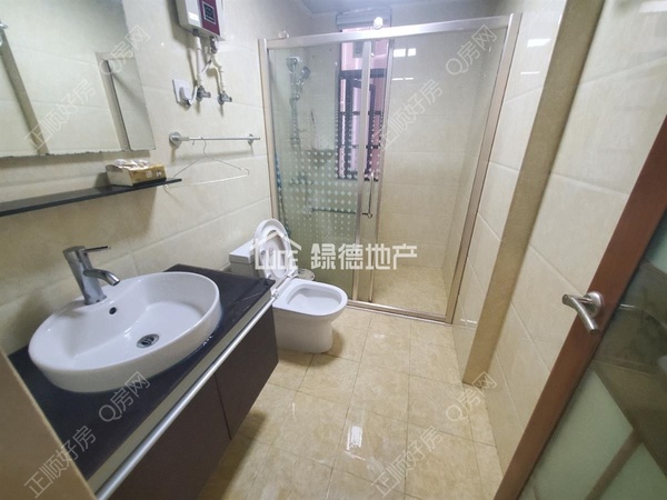 s1C1ECE8B8CAE4F3D940CC66DC417FE97.jpg