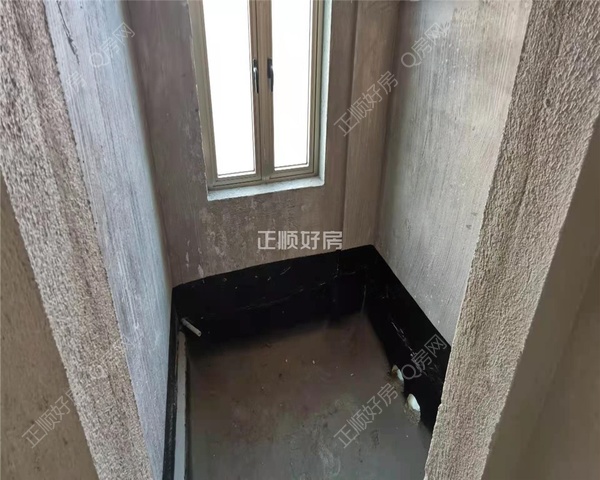 s8FB6DE3B8EB040769A75D891CE1856C3.jpg