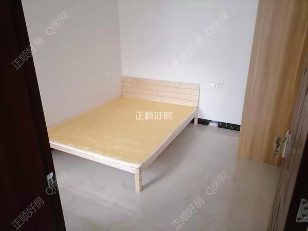 次卧