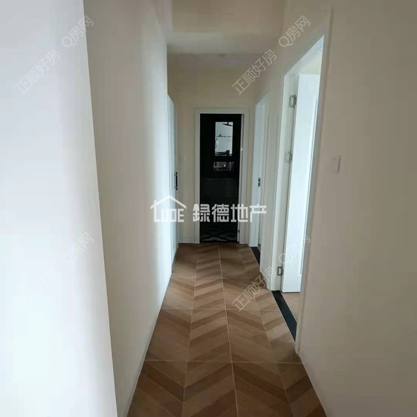 sC48DD5BB106743FB85AA5BCD6F3EE573.jpg