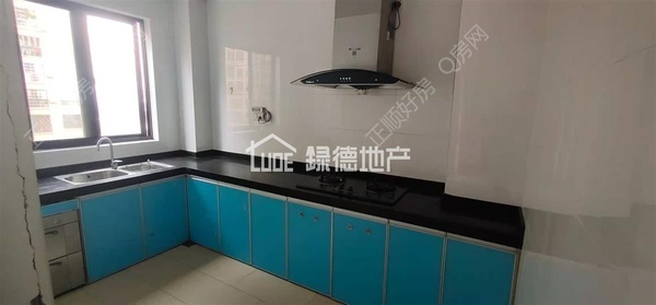 sDD0F61C1ED3D49B9936769C894C61D53.jpg