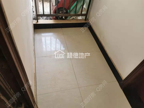 sDE12A43B5FD8411CB142B633F87CB99A.jpg