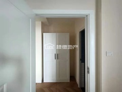 sE07EA9DADD1045EB8483D81168D0EEF4.jpg