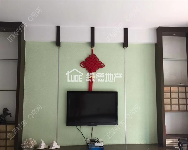 sF31CDE628775488C8D8D968E82270C9B.jpg