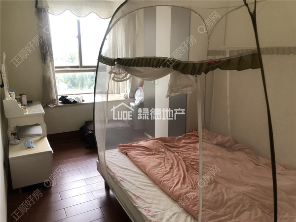 sF7ADB5E006D7471095CD72254B1BA438.jpg
