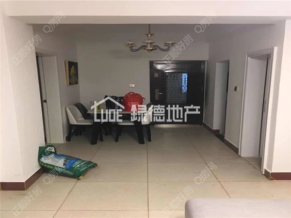s1DFDF52A80614839ABF6DE601B96AC24.jpg