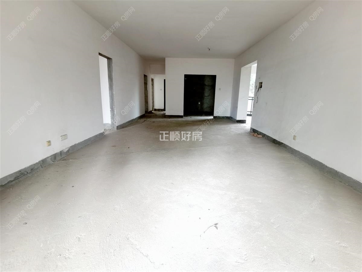 海岸南山 4房2厅3卫 毛坯 176.97平