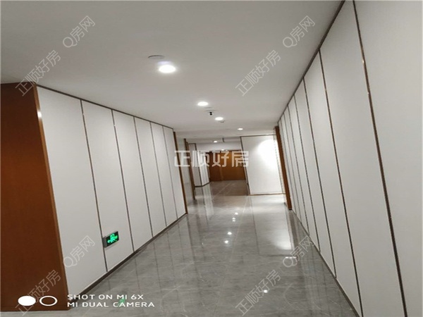 s3F8EDBC9D98344278F0599536BEC6358.jpg