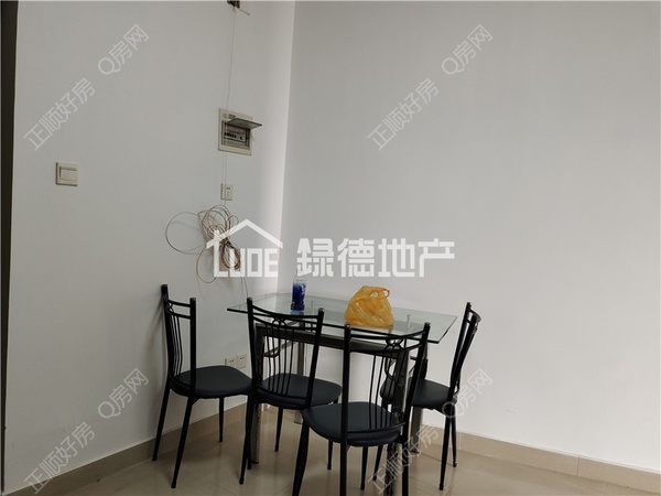 s53DDECF6080243219CC19E0F4ECEDA29.jpg
