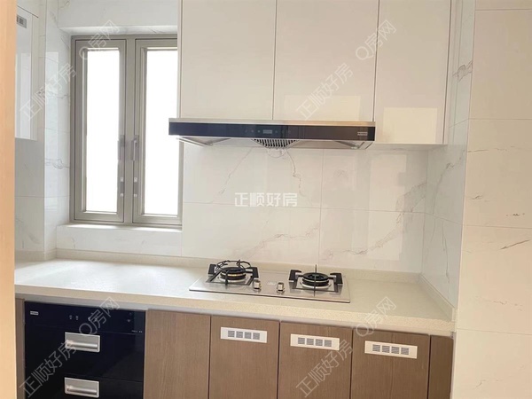 s8E6EFDA4144F47F69D04125195B59551.jpg