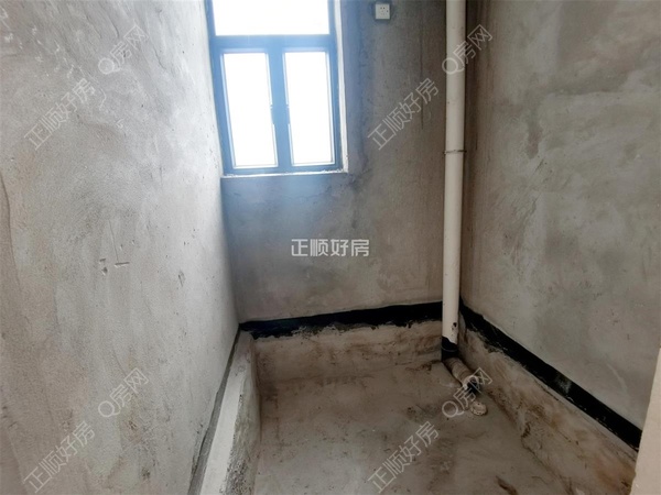 s92416282819E4118A1F6259C65D93A99.jpg