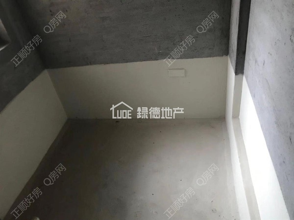 sBDFB65E8500547C0982DA7BD0EC921F9.jpg