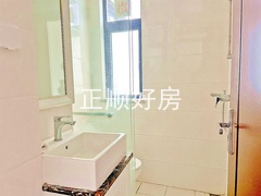 sD5F46850EB3E4BF6B858338FE047FED7.jpg