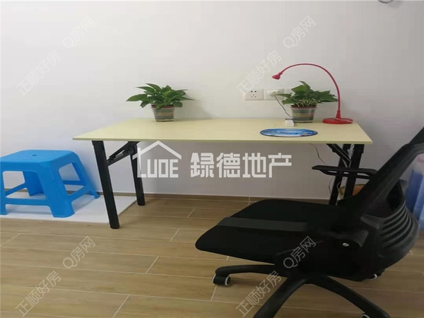 sD83E32FADDA446E2A31DC517C8514628.jpg