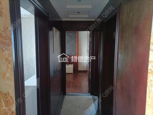 sDD918E8CF7C84006920AD5837C5AD729.jpg