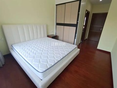 s10713BBBC9BB4CF8A11616220D2B83C8.jpg