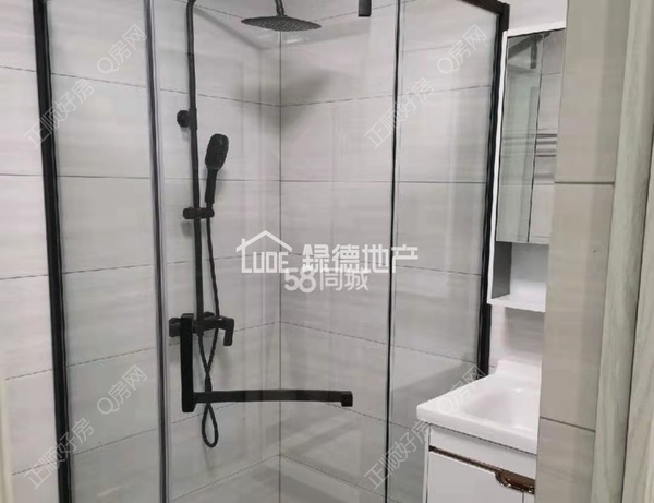 s17CD8FCA118D44758909B7EB6C38D87A.jpg