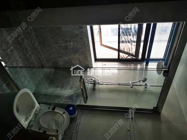 sEBD0A6C277B3495AB259B6CA48CE3556.jpg