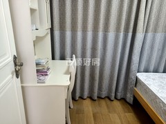 次卧