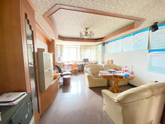house_img