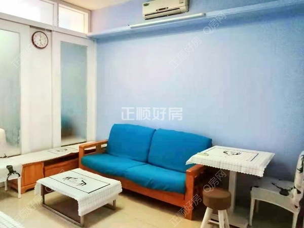 客厅